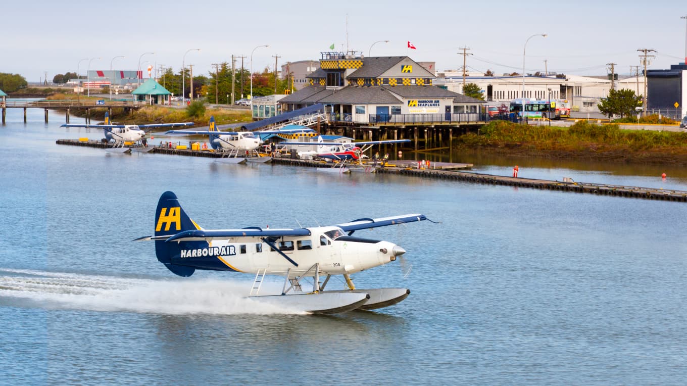 A Harbour Air seaplane entering the Richmond YVR South terminal